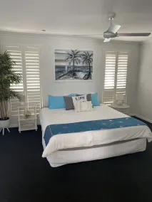 GERÄUMIGES STRANDHAUS im schönen Dicky Beach, Caloundra - Image 3