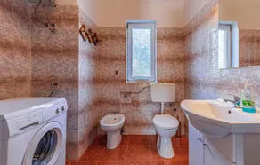 3 Bedroom Amazing Home In Liznjan - Image 5