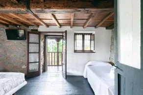 Homerez - Maison familiale, Isongo, cheminée - Image 5