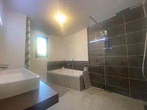 CONTEMPORARY VILLA WITH AMAZING VIEW OF LAKE SALAGOU - Image 2
