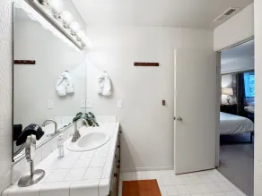 Pet-friendly, central heat, shuffle board and EV charger! - Image 2