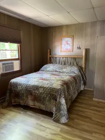 2 BR Waterfront Cottage - Image 4