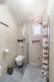 Nice little house with 2 pools (heated) and sea view - Image 2