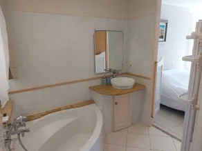Ein außergewöhnliches Ferienhaus, angenehmes Wohnen und Zugang zur Naturerholung - Image 4