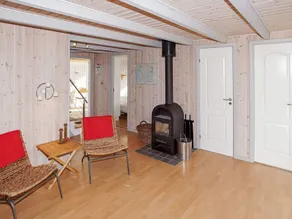 Quaint Holiday Home in Hemmet near Fjord - Image 4