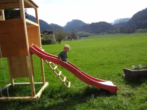 Gemütliche, ruhige Wohnung mit Traum-Aussicht auf die umliegenden Berge - Image 2