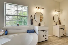 Game Room & Private Pool: Willow Park Family Gem - Image 3