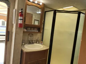 Poblado Cozy Camper - Image 3