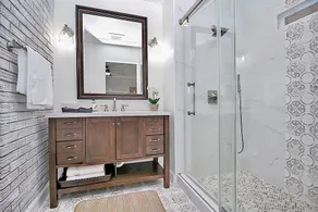 Private, Quite, Comfortable Family Landing Pad / Newly Remodel - Image 5