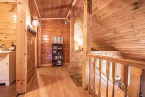 Off-Grid Adventure Cabin | Peakaboo Mountain Views - Image 2