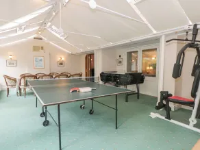 Rosehill Manor - Image 2
