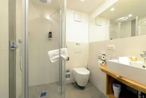 Ferienwohnung \"Erholen\" für 2-8 Personen, 4 Schlafzimmer, 2 Bäder - Image 3