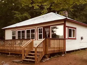 Cottage près de Minden, plage de sable, quai privé, grande cuisine, soleil toute la journée sur le quai - Image 4