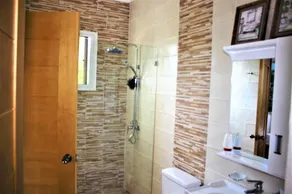 Condominio - Image 2