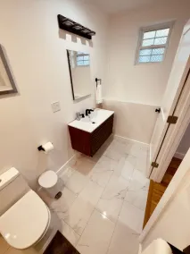 Upscale Unit 1 at Perrin Place - Image 5