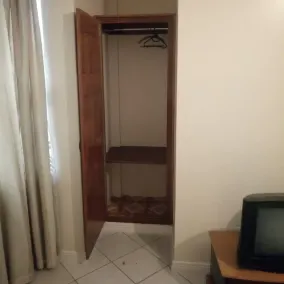 Blue Bay Hotel - Image 2