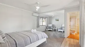 Surf Shack Arrawarra Headland - Image 5
