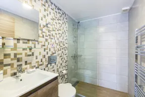 Peris Villa - Image 2