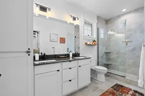 ✨ Modern Retreat Near Schweitzer–Hot Tub, Fireplace, 3 King Beds ✨ - Image 3