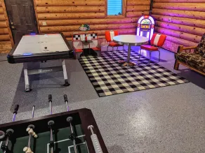 Cozy lakefront Log Home. Hot tub, kayak, yard toys, game room. Pontoon for rent. - Image 3