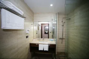 Hotel Corner Inn - Image 3