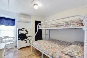 NO SENIOR WEEK RENTALS WE DO NOT RENT TO UNDER THE AGE OF 25 - Image 4