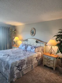 Beach Haven # 204 av Holmes Beach FL - Image 2