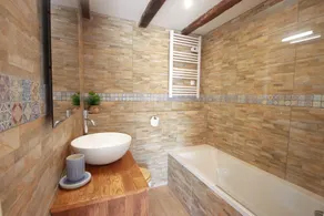Family gite sleeps 7 in beautiful former water mill. - Image 4