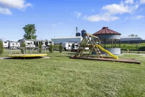 Coleman Camper Rental - Delhi, IA - Pet Friendly! - Image 2