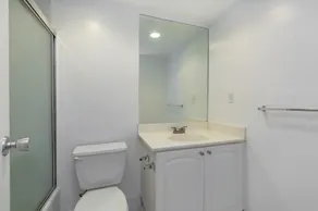 One bed Tides 2nd floor Hollywood Beach Miami - Image 4