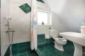 SYNNY AND COMFORTABLE STUDIO NEAR CRYSTAL WATER SANDY BEACH - Image 2