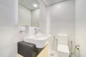 Spectacular 1BR at Binghatti Avenue Al Jaddaf by Deluxe Holiday Homes - Image 3