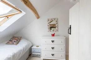 Rouge Cottage - Two Bedroom Villa, Sleeps 5 - Image 5