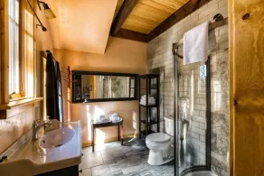 Beach house,  heated pool, hot tub, private beach, shared dock - Image 3