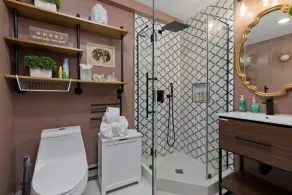 Bedroom Luxury Condo Steps to Lifts. - Image 2