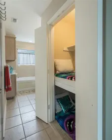 3 SCHLAFZIMMER / 2 BAD-FAMILIEN-ERINNERUNGEN SIND AM SEE GEMACHT! - Image 5