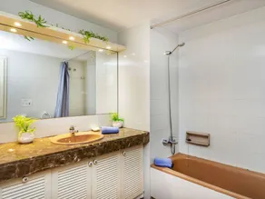 Angenehme Wohnung für 6 Personen mit  W-LAN, Pool, TV, Innenhof und Haustiere erlaubt - Image 3