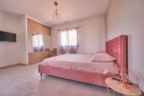 Villa with exceptional 4-star certified viewSPA and heated infinity pool - Image 4