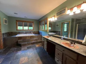 HOT TUB! Firepit, trail, gazebo, kayaks, PONDS! Hill for your snow sleights! - Image 5