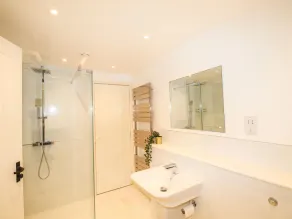 MILL COTTAGE, romantic, with a garden in Upwey - Image 4