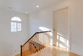 Great Location & Free Extras! Bellflower Stay - Image 2