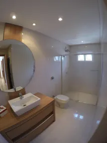 4-bedroom house in a gated community with an ecological trail to the beach. - Image 4