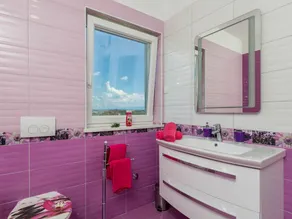 Splendida villa indipendente per 8 persone con WIFI, A/C, piscina privata, TV e patio - Image 5