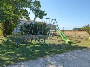 Maison de campagne rénovée à 1h de Paris, avec jardin clos, 4 chambres et équipements familiaux - Image 2