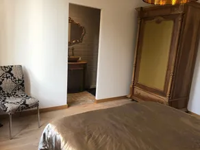 Bedroom with bathroom - Chateau du Mouillat - Image 4
