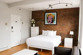 Maverick Suites at 402 Columbus Ave - Image 5