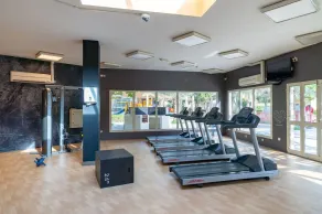 103 - 3BHK - AL SIDIR GREENS · Spacious 3BHK Golf/Ski Dubai/Emirates Mall/Parks - Image 3