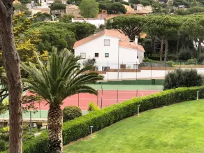 Beautiful Duplex with sea views, swimming pool and tennis - Image 3