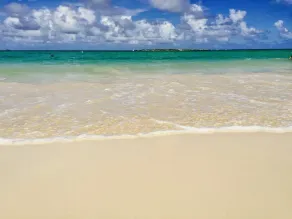 Mindre end 2 minutters gang til Kailua Beach, pool, cykler, grill, aircondition, NUC # 90 / BB -0013 - Image 3