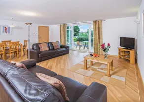 Ground floor apartment with one double, one twin and one with bunks. - Image 3